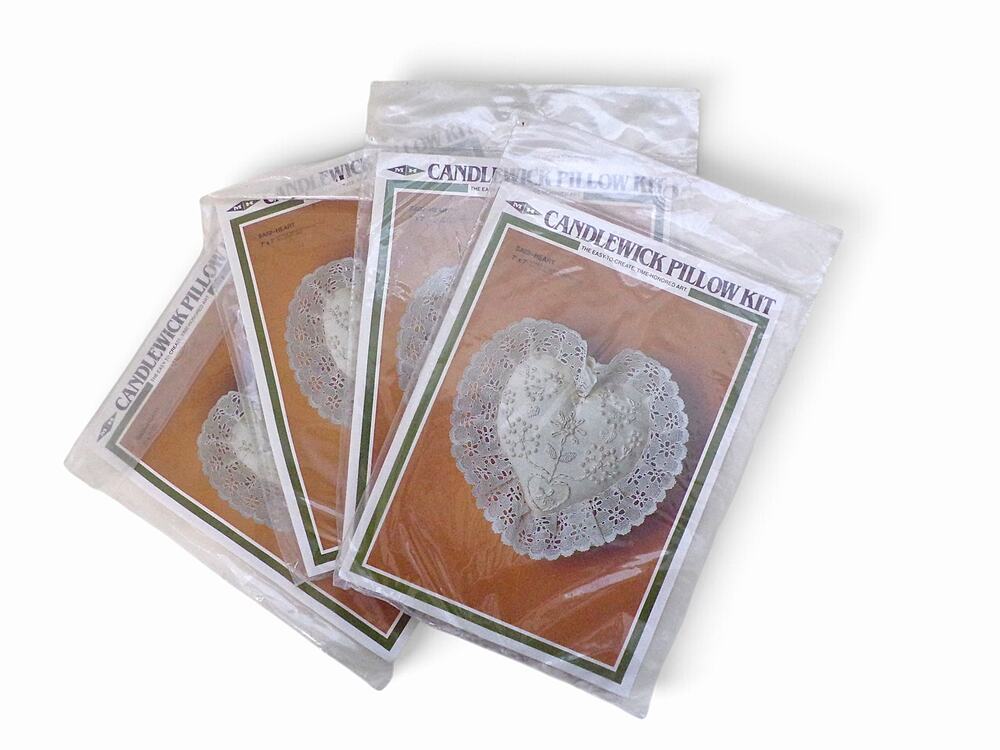 4 Vtg Candlewick Pillow Kits 7" x 7" #SA02-Heart Sealed 1983